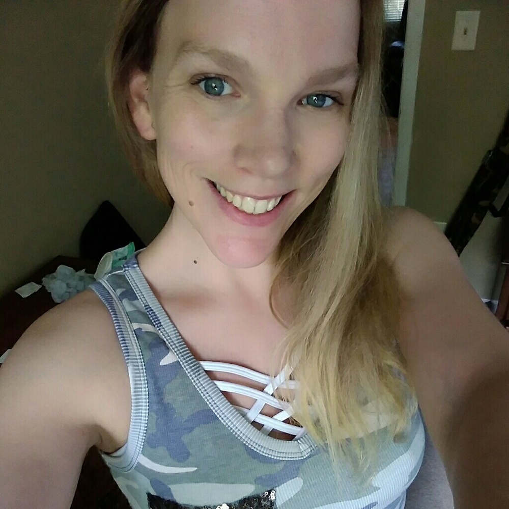 Meet your Posher, Amber